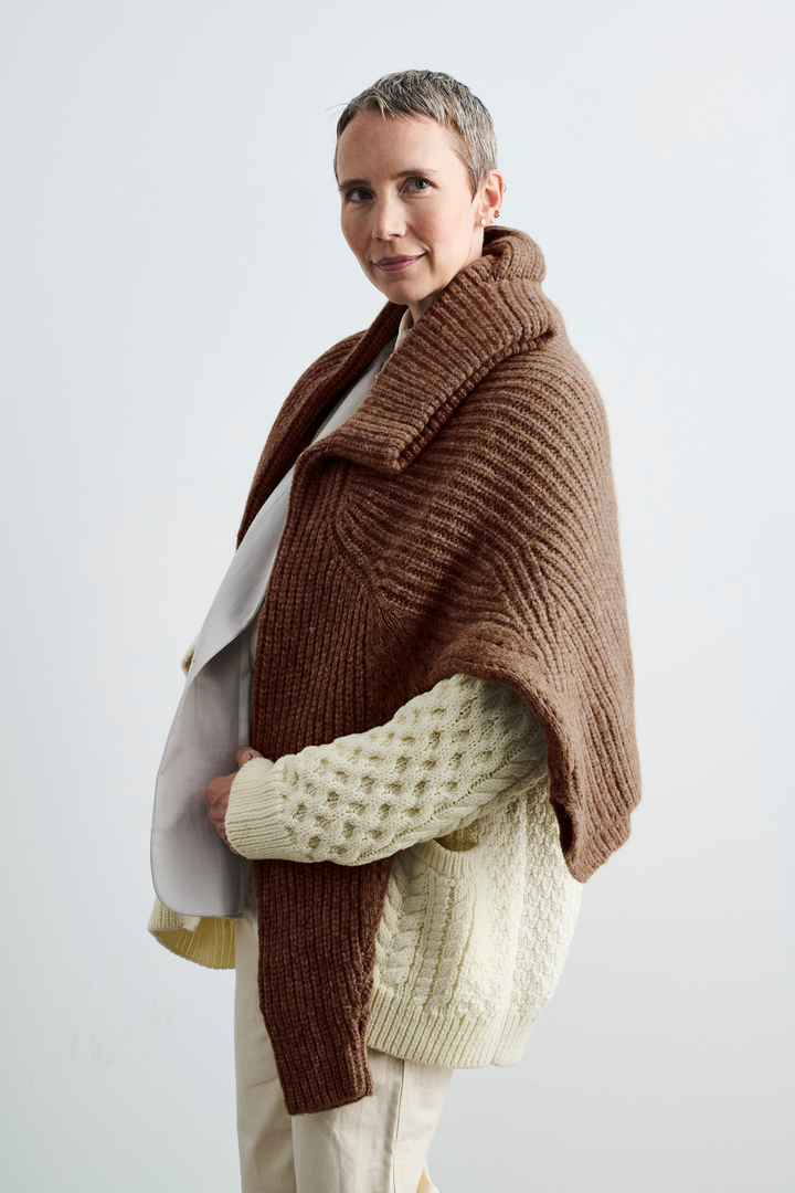 Chocolate Foundation Sweater with Exclusive Tony Chocolonely Bar