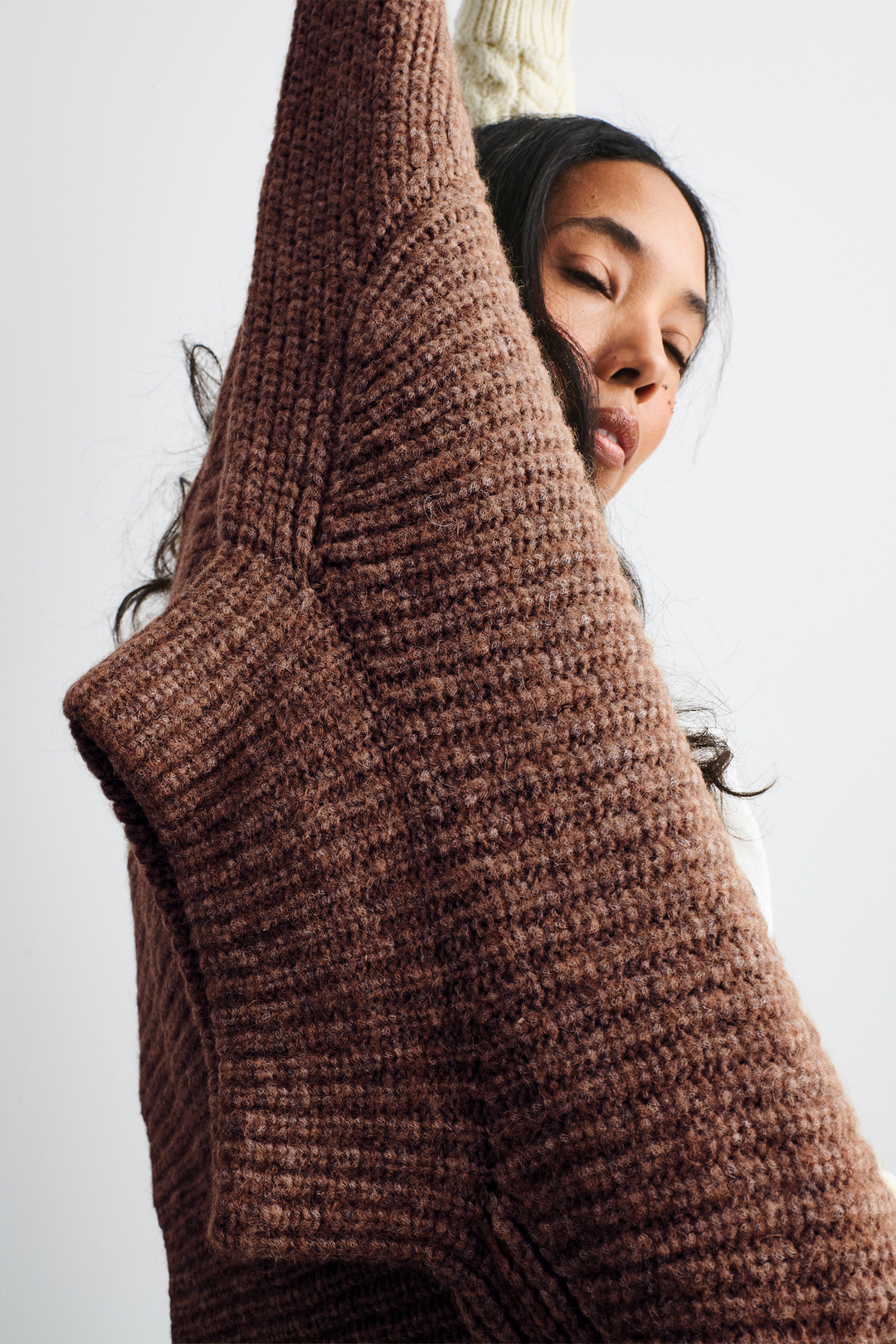 Chocolate Foundation Sweater with Exclusive Tony Chocolonely Bar